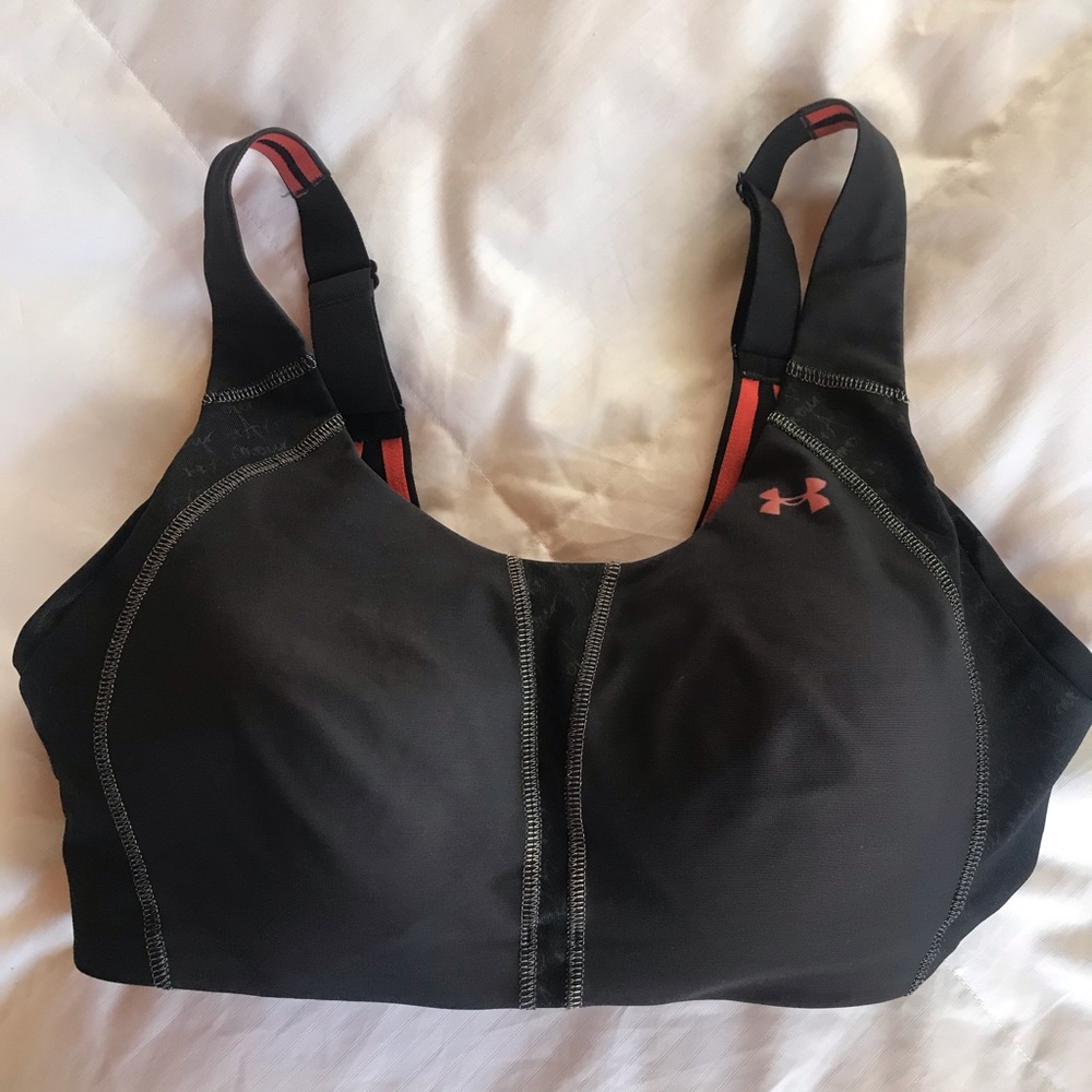 Under Armour Heatgear sports bra 36D